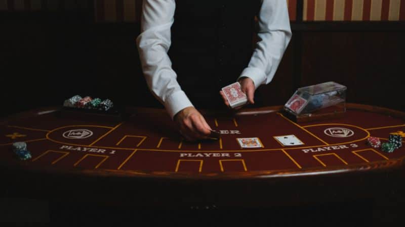 Một số lưu ý có trong game bài Baccarat Casino 